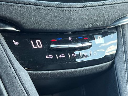 Used 2021 Cadillac XT5 Luxury AWD/4WD image 32