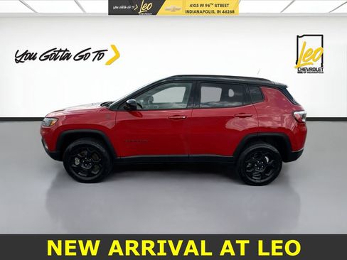 Used 2023 Jeep Compass Trailhawk w/ Trailhawk Convenience Group image 4