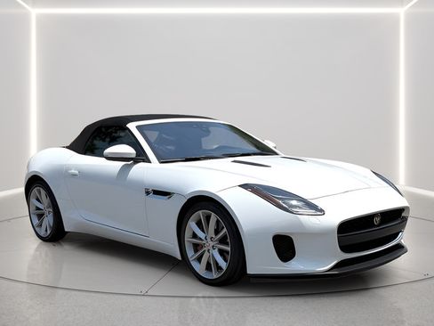 Used 2019 Jaguar F-TYPE Convertible RWD image 11