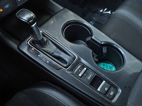 Used 2022 Honda Civic Sport image 16