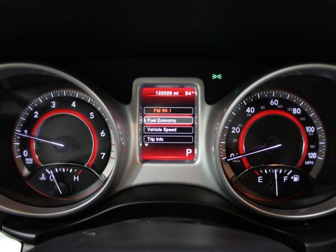 Used 2020 Dodge Journey SE w/ Blacktop Package image 12