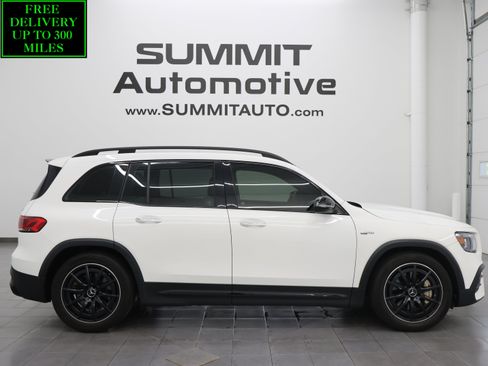 Used 2022 Mercedes-Benz GLB 35 AMG 4MATIC image 1