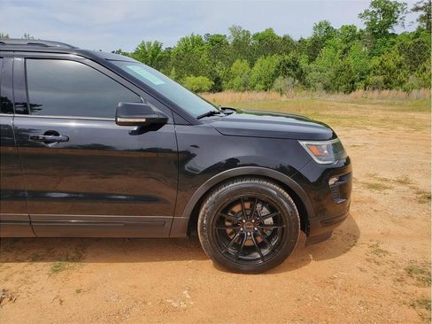 Used 2019 Ford Explorer Sport w/ Equipment Group 401A AWD/4WD image 17