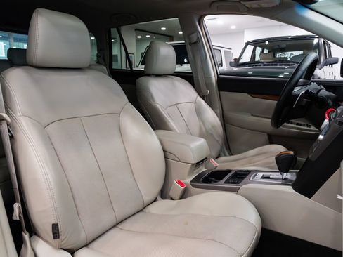 Used 2014 Subaru Outback 2.5i Limited image 9