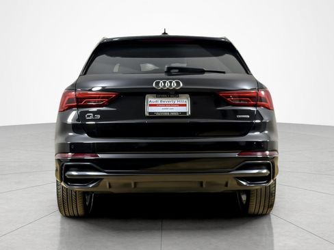 Used 2022 Audi Q3 2.0T Premium AWD/4WD image 4