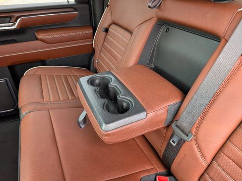 Used 2024 GMC Sierra 3500 Denali Ultimate AWD/4WD image 20