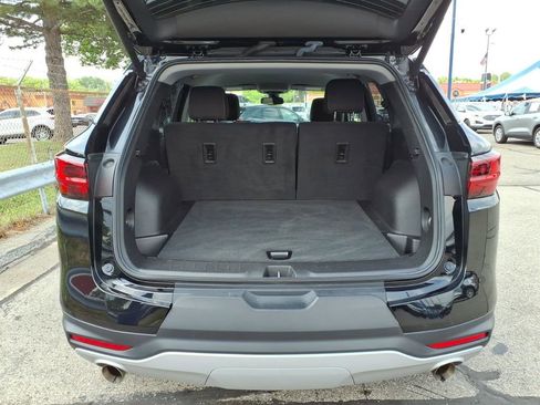 Used 2023 Chevrolet Blazer LT w/ Convenience Package FWD image 9