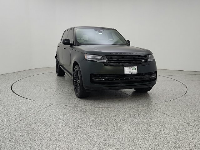 Used 2025 Land Rover Range Rover Long Wheelbase Autobiography AWD/4WD image 2