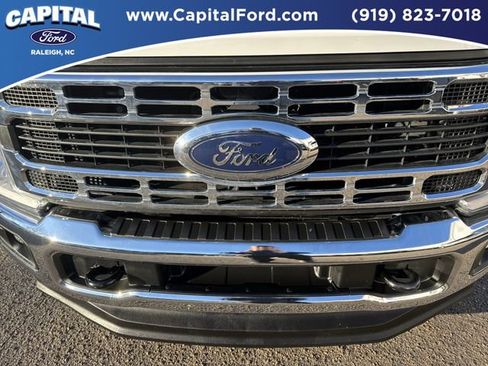 Used 2024 Ford F250 XLT image 10