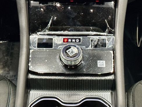 New 2025 Jeep Grand Cherokee L Laredo w/ Luxury Tech Group I image 28