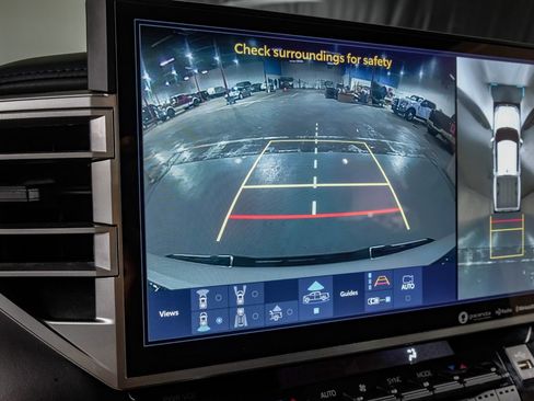 Used 2024 Toyota Tundra Platinum image 21