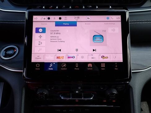 New 2025 Jeep Grand Cherokee L Limited w/ Black Appearance Package image 21