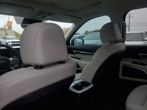 New 2025 Kia Telluride S image 11