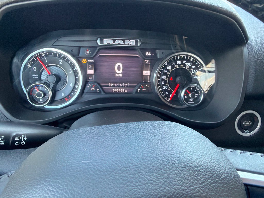 Used 2022 RAM 1500 Big Horn AWD/4WD image 30