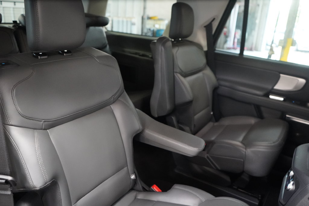 New 2026 Ford Expedition Active AWD/4WD image 25