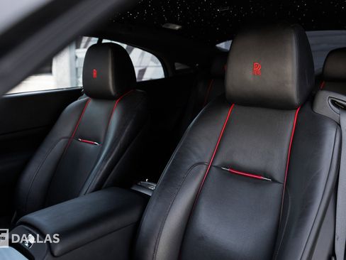 Used 2017 Rolls-Royce Wraith image 22