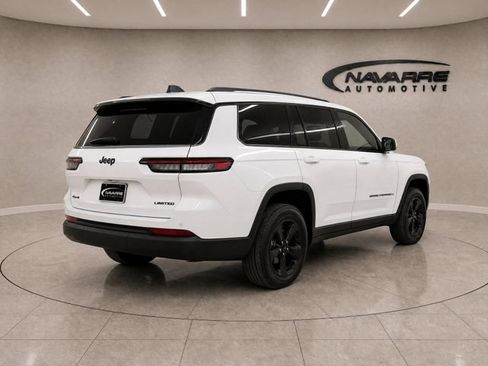 Used 2025 Jeep Grand Cherokee L Limited w/ Black Appearance Package RWD image 7