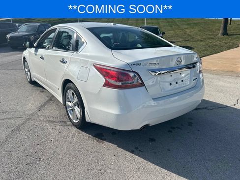 Used 2013 Nissan Altima 2.5 SV w/ 2.5SV Convenience Pkg FWD image 9