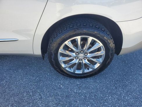 Used 2021 Buick Enclave Premium w/ Sun and Sites Package image 19