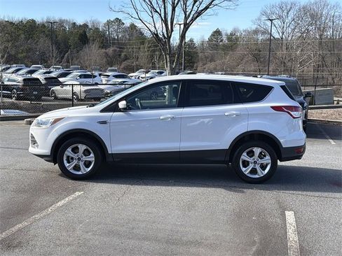 Used 2015 Ford Escape SE image 4