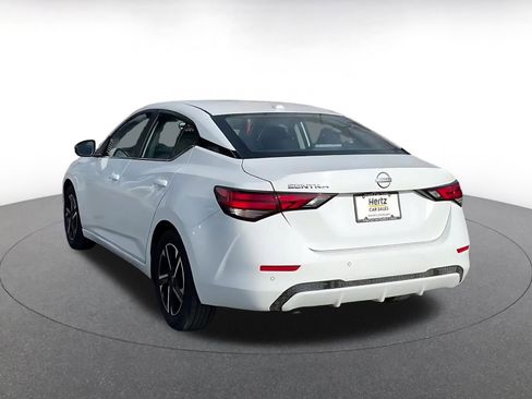 Used 2025 Nissan Sentra SV image 11