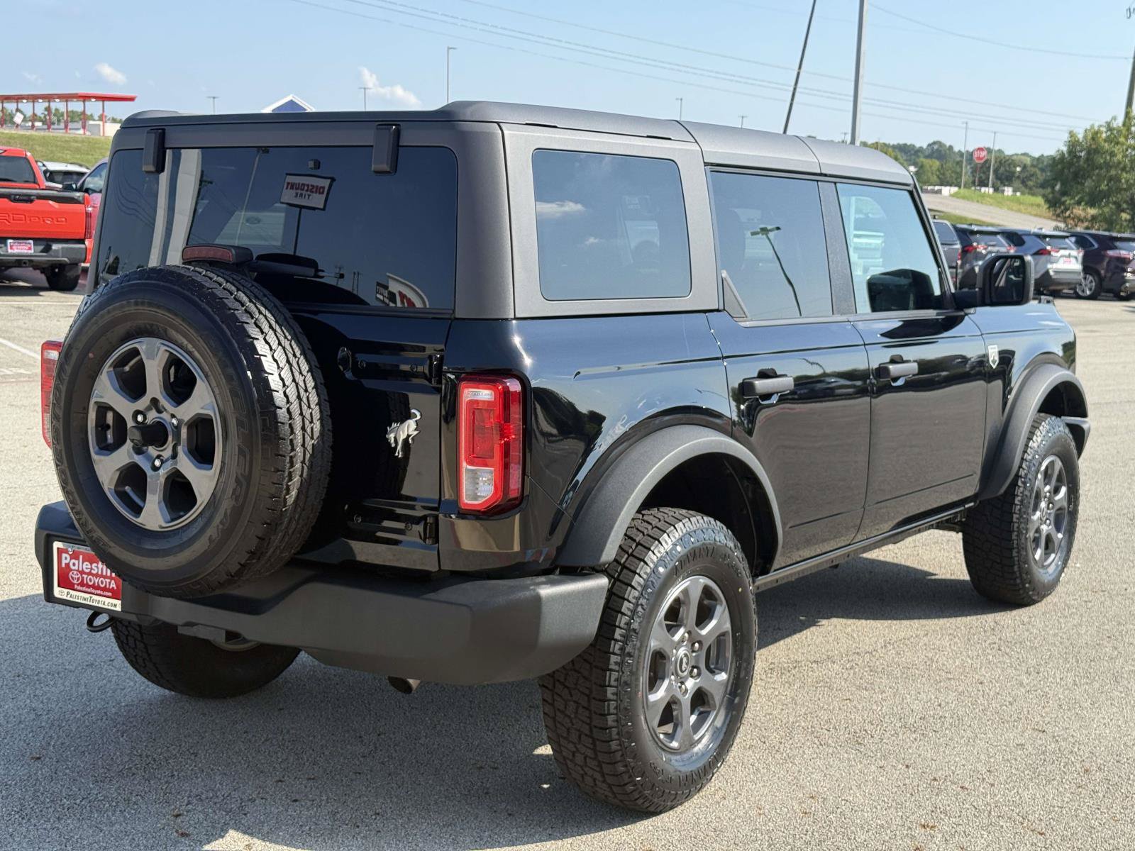 Used 2024 Ford Bronco Big Bend AWD/4WD image 2