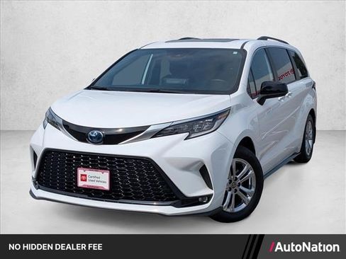 Certified 2023 Toyota Sienna XSE w/ XSE Plus Package AWD/4WD image 1