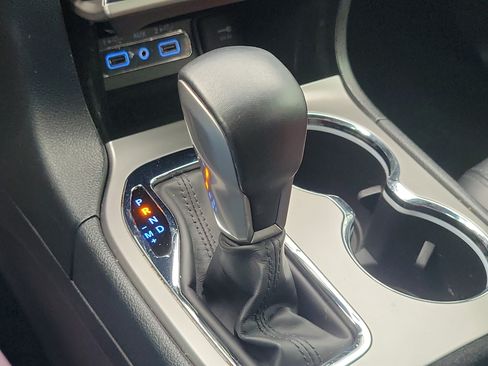 Used 2021 Jeep Grand Cherokee Laredo X RWD image 25