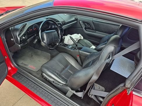 Used 1996 Chevrolet Camaro Z28 RWD image 9