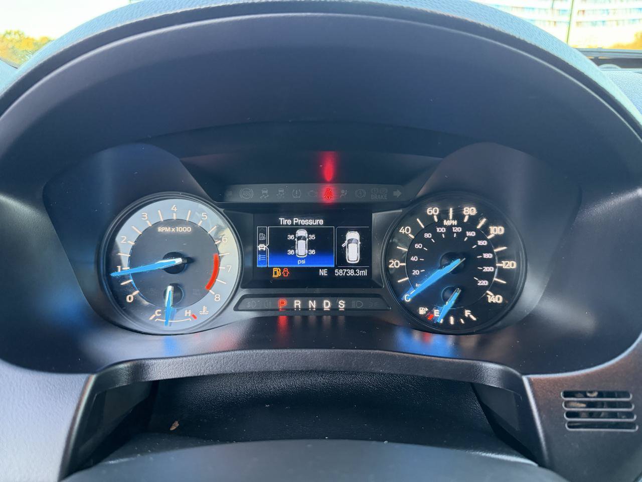 Used 2017 Ford Explorer XLT AWD/4WD image 27