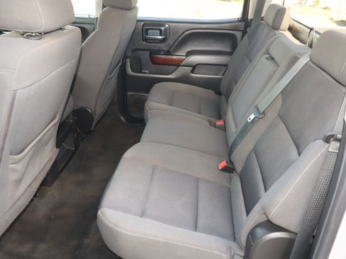 Used 2018 GMC Sierra 1500 SLE w/ SLE Value Package AWD/4WD image 17