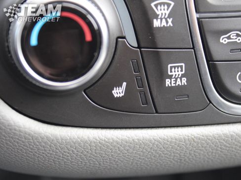 Used 2018 Chevrolet Equinox LT w/ Sun & Infotainment Package image 18