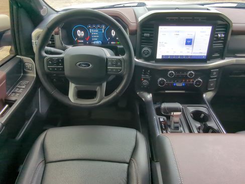 Used 2022 Ford F150 Lariat w/ Equipment Group 502A High AWD/4WD image 14