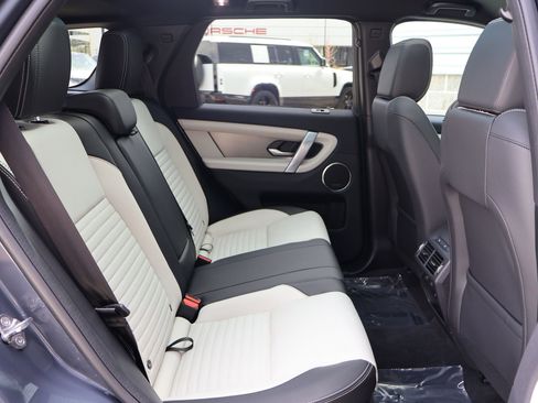 Certified 2025 Land Rover Discovery Sport Dynamic SE AWD/4WD image 29