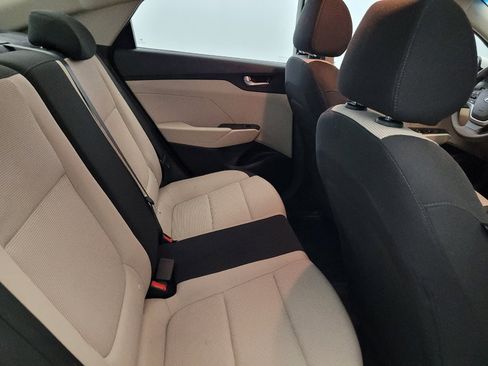 Used 2018 Hyundai Accent SE FWD image 19