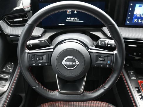 Used 2025 Nissan Kicks SR FWD image 15