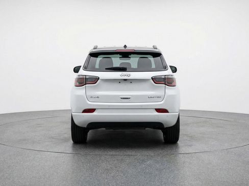Used 2025 Jeep Compass Limited AWD/4WD image 6