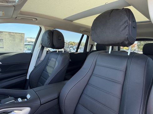 New 2026 Mercedes-Benz GLS 450 4MATIC image 19