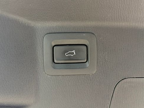 Used 2018 MAZDA CX-9 Touring FWD image 41