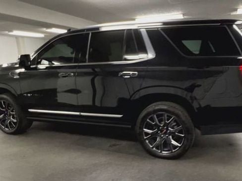 Certified 2023 GMC Yukon Denali w/ Denali Reserve Package AWD/4WD image 6