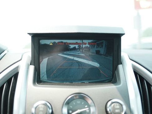 Used 2011 Cadillac SRX Luxury FWD image 17