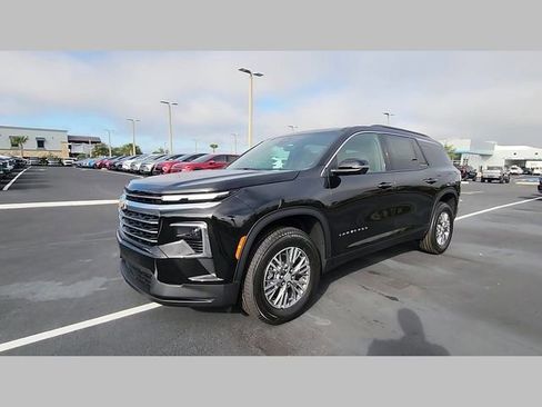 New 2026 Chevrolet Traverse LT w/ Driver Confidence Package image 32