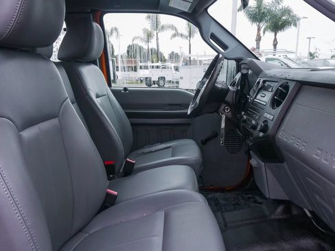 Used 2012 Ford F250 XL w/ Camper Pkg RWD image 11