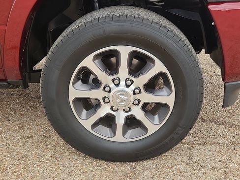 Used 2024 RAM 3500 Limited AWD/4WD image 7