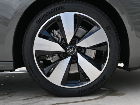 Used 2025 Audi A5 2.0T Premium Plus image 34