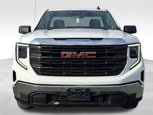 Used 2024 GMC Sierra 1500 Pro w/ Convenience Package image 2