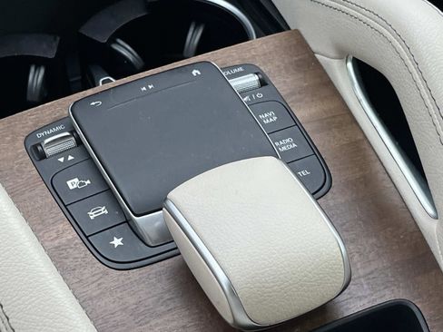 Certified 2022 Mercedes-Benz GLE 350 image 32