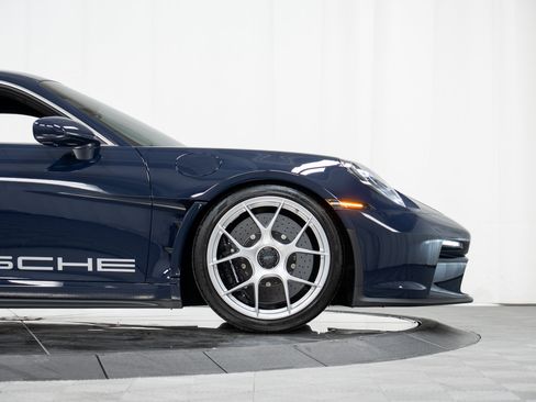 Used 2024 Porsche 911 GT3 RS RWD image 9