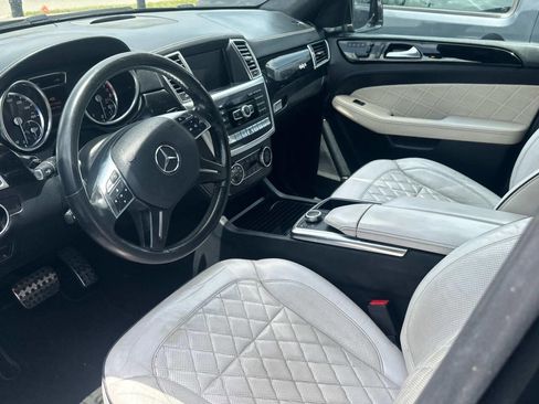 Used 2015 Mercedes-Benz ML 400 ML 400 AWD 4MATIC 4dr SUV image 8