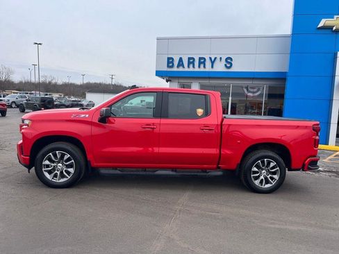 Used 2021 Chevrolet Silverado 1500 RST image 2